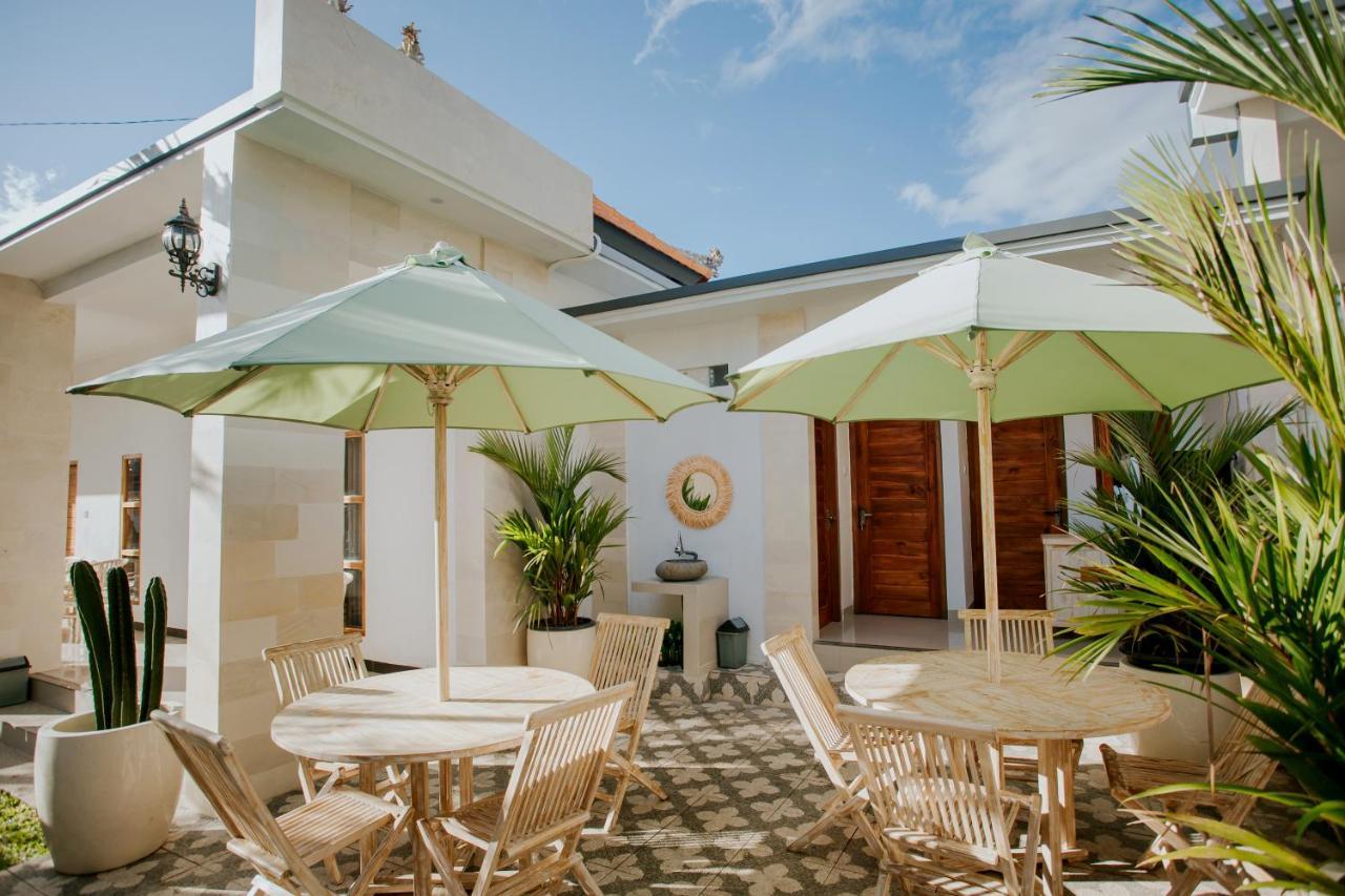 Seven Angels Villa And Hostel Toyapakeh Exterior foto